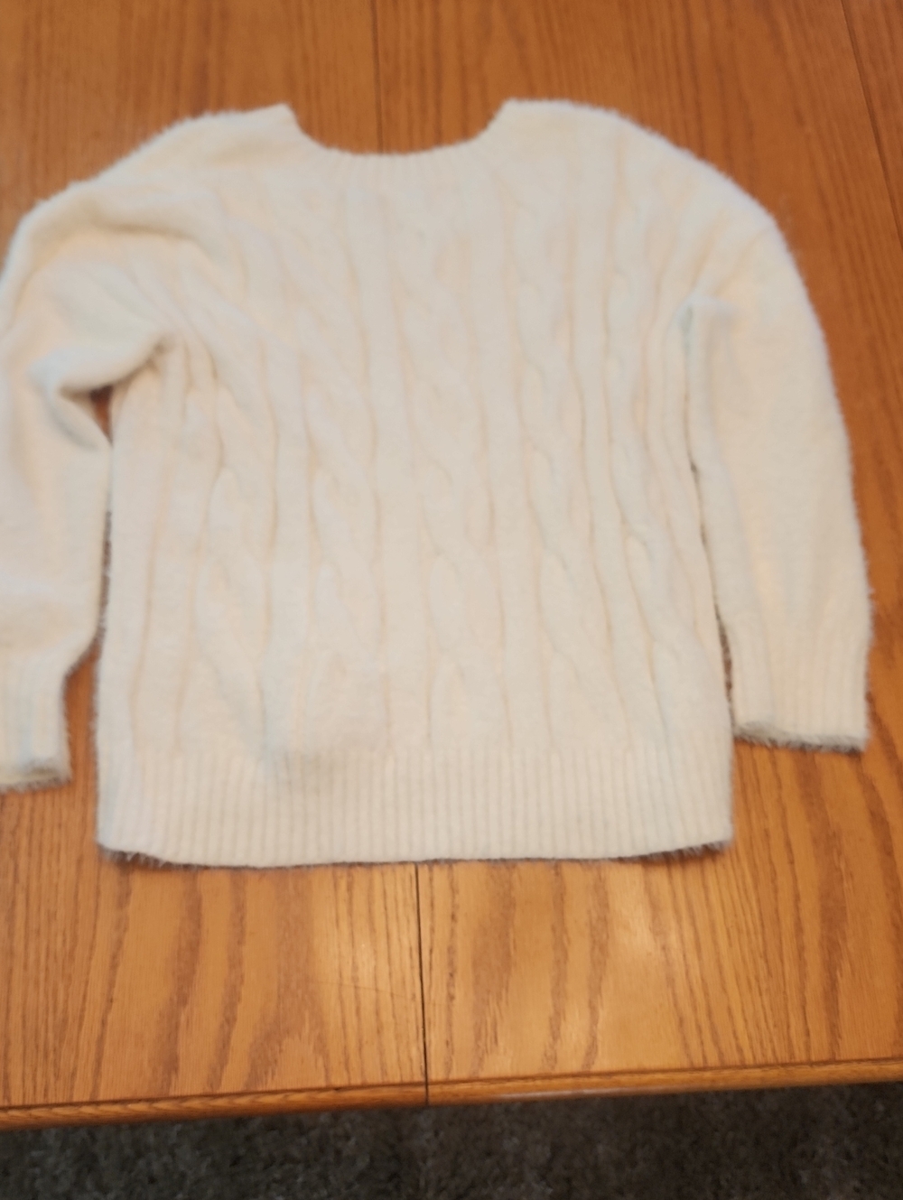 Lucky Brand Cream Cable-Knit V-Neck Sweater - Picture 11 of 16